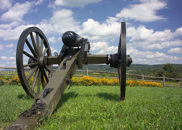 A Civil War cannon