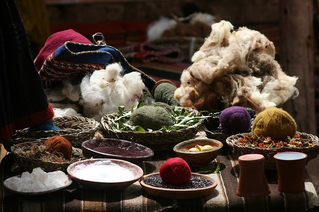 Wool and dyeing